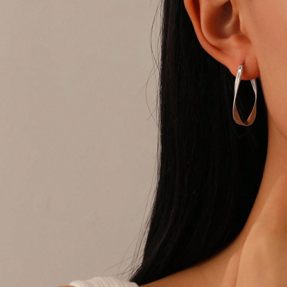 925 Sterling Silver with Stamp Twisted Oval Hoop Earrings